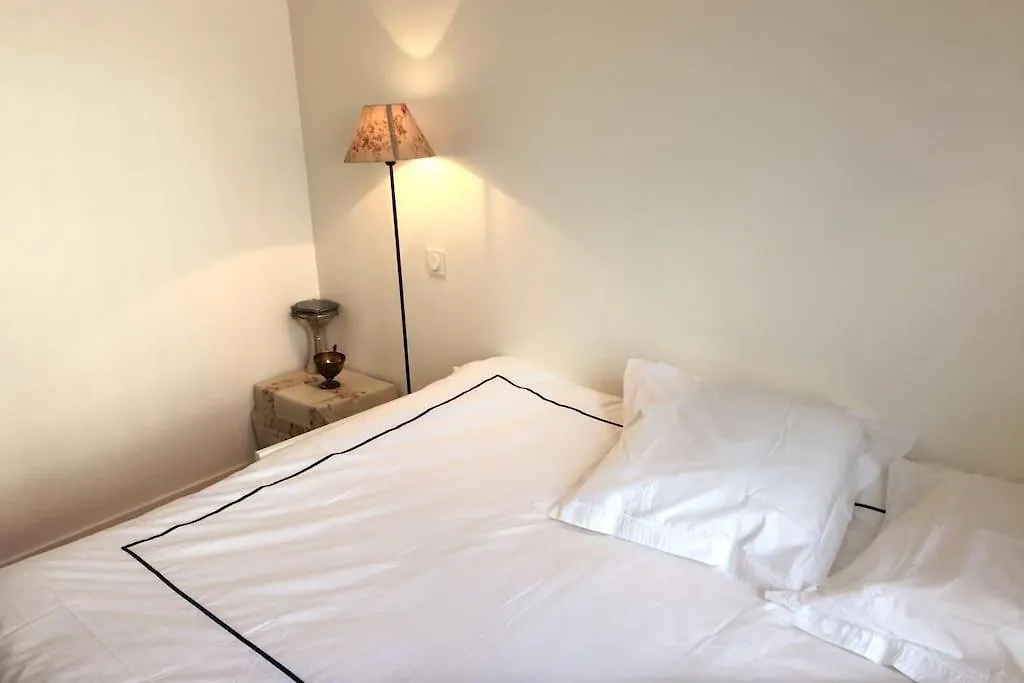 Appartement Spacious And Very Quiet Paris